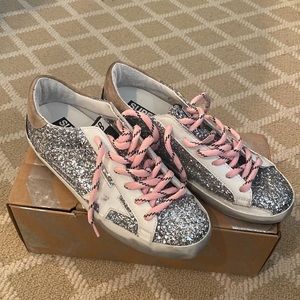NEVER BEEN WORN Golden Goose sneakers!